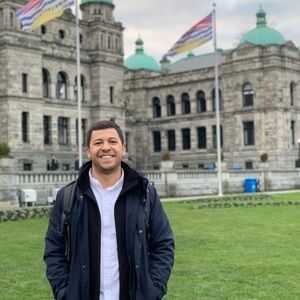 Meet your Posher, Aron